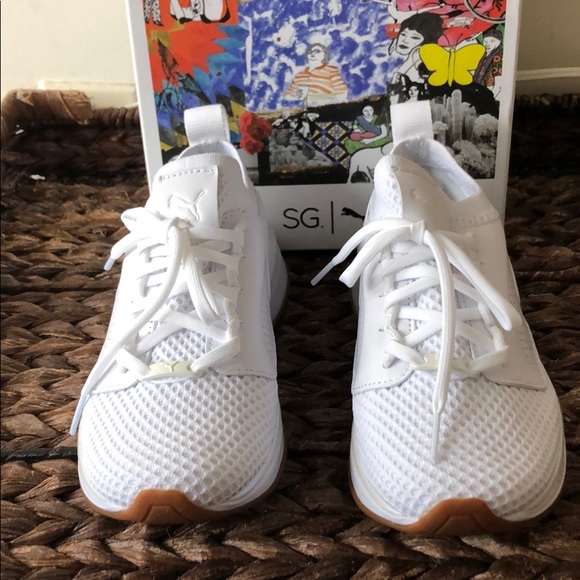 Puma Selena Gomez Runner Sneaker White Size 5.5 NWT Puma Selena Gomez Runner Sneaker White Size 5.5 NWT